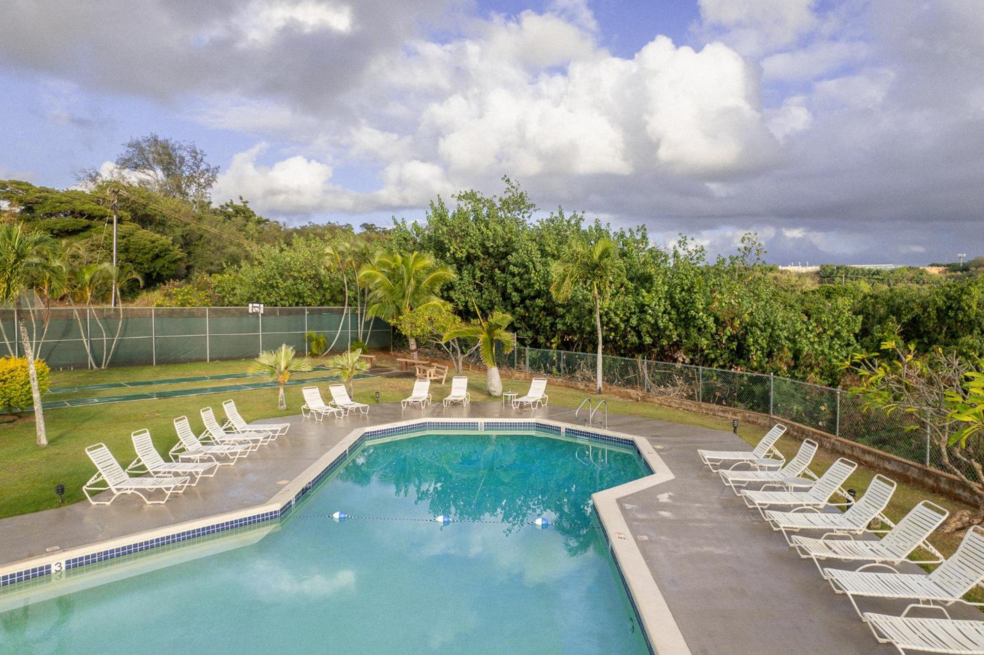 Banyan Harbor Resort Lihue Exterior photo